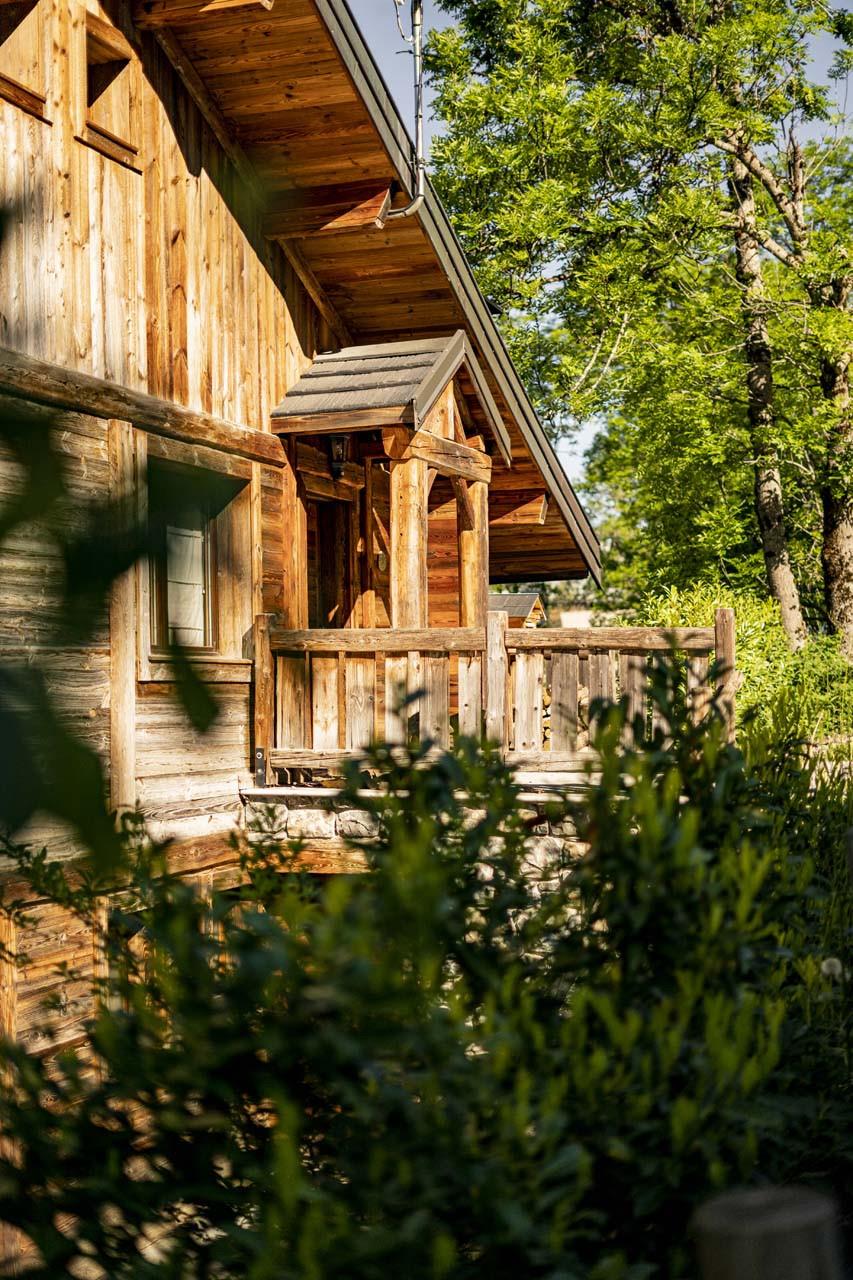 CHÂTEL : Un Paradis Alpin en Été